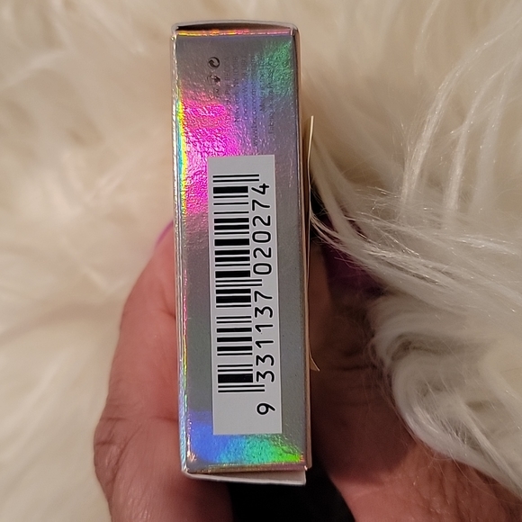 COPY - NIB BECCA Light Chaser Highlighter For Face and Eye. Two Available - Picture 7 of 7